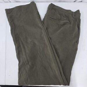 Tommy Bahama Men's 100% Silk Pleated Dress Pants Olive Green 36x31 Actual Size.